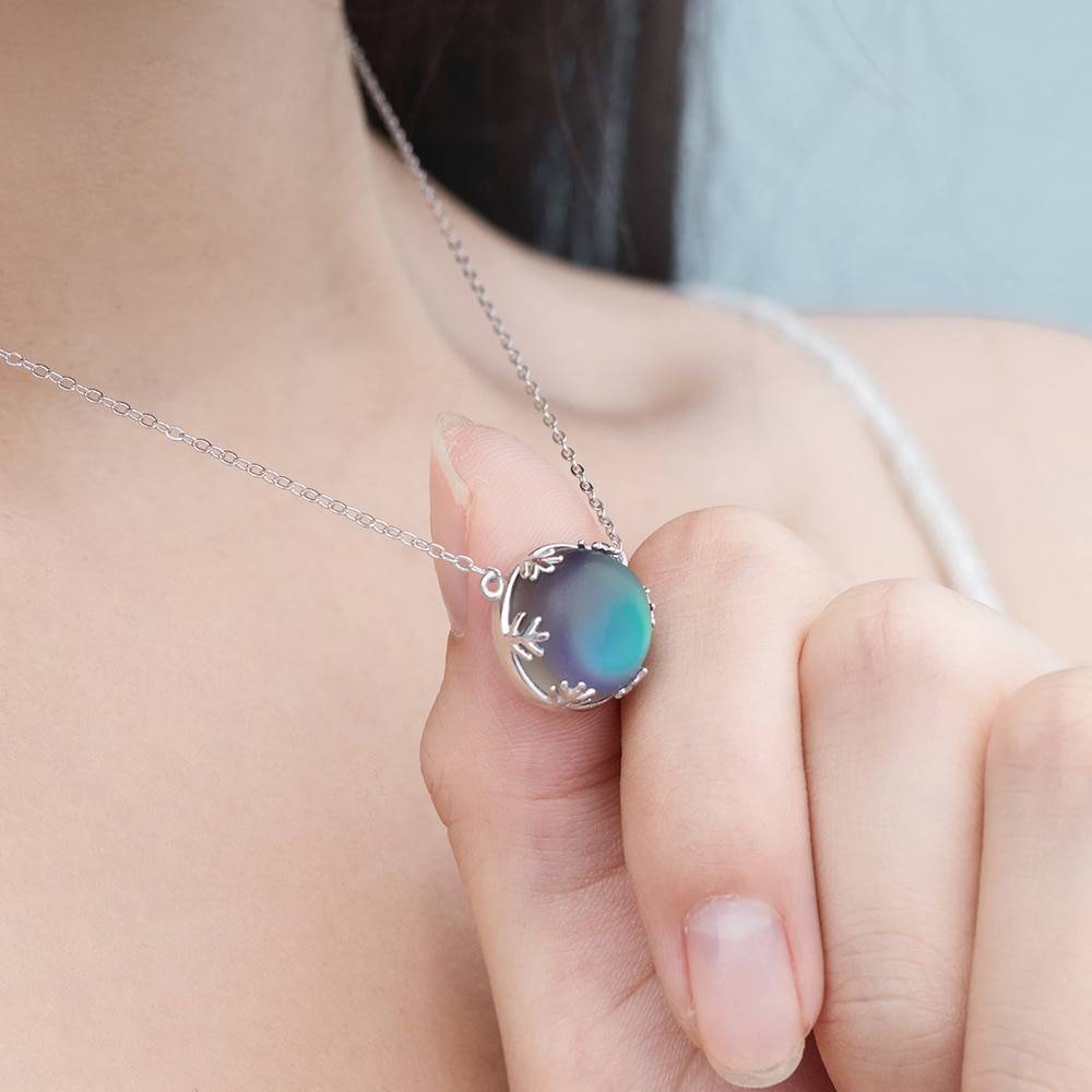 Aurora Borealis Halo Crystal Necklace Jewelry Color : Light Blue|Dark Blue Aurora Borealis Halo Crystal Necklace Jewelry Color : Light Blue|Dark Blue