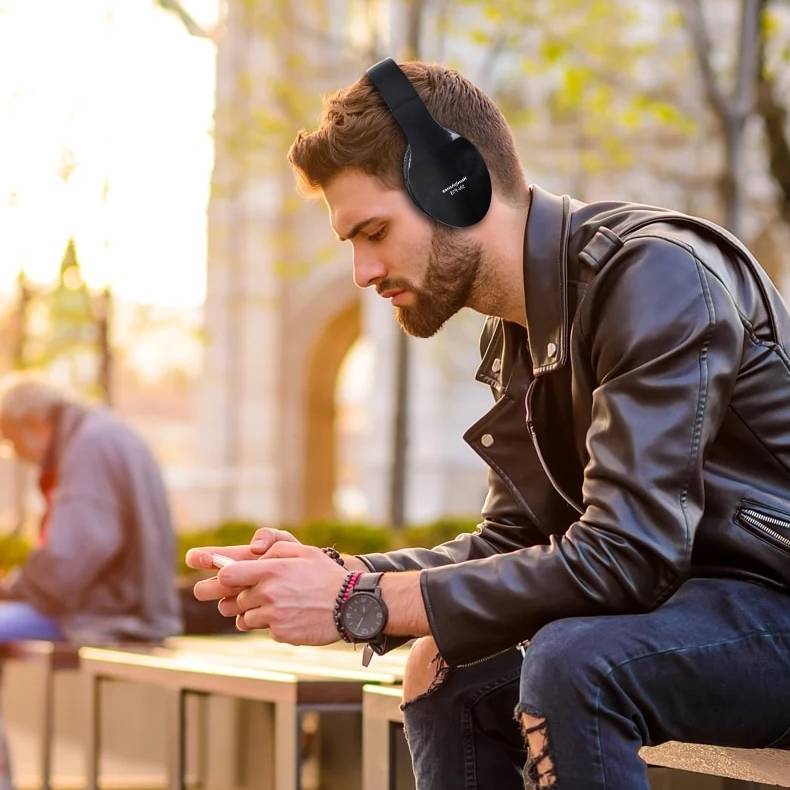 Wireless Foldable Gaming Headphones Consumer Electronics Color : Red|White|Black Wireless Foldable Gaming Headphones Consumer Electronics Color : Red|White|Black